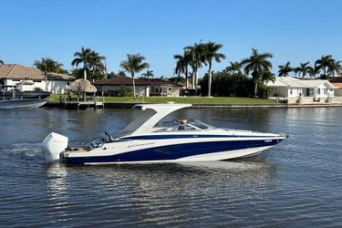 29' Crownline 2022 Yacht For Sale